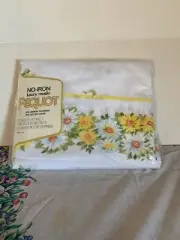 Vintage Pequot Double Full Flat Sheet New In Package Yellow Flowers NIP
