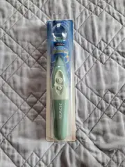 Reach Access Power Flosser w 8 Flossing Heads. New In Sealed Package...