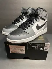 DS NEW 2017 NIKE AIR JORDAN 1 I MID COOL GREY RARE AIR SIZE 5.5Y BRED UNC OG 4 5