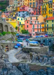 QPuzzles 260 Piece Jigsaw Puzzle - Manarola