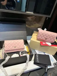 在飛比找Yahoo!奇摩拍賣優惠-【二手包包】CHANEL 香奈兒發財包 入門級小挎包 香奈兒