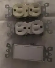 Leviton Light Switch And Sockets