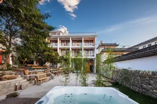 大理至美·靠山度假酒店Dali Nest Mountain Hotel