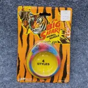 Vintage 1980s Toy Ja-Ru Big Safari Animal Bangle Bracelet Giraffe Red Blue