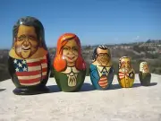VINTAGE FUNNY HAND PAINTED BILL HILLARY CLINTON NESTING DOLL 5pcs 5"