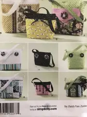 Simplicity Sewing Pattern 2277 Bags in 3 Sizes with Detachable Covers