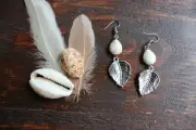 Pretty Handmade White Teardrop Turquoise & Silver Tibetan Flower Drop Earrings