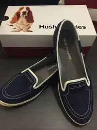 在飛比找Yahoo!奇摩拍賣優惠-Hush Puppies 休閒鞋