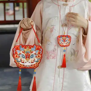 龍年漢服包中國風古風復古刺繡包新年拜年斜跨包春節手機袋繡花包