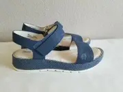 New born petula blue leather sandals. Sz9. RT$100