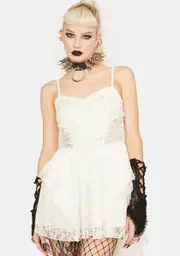 [Dark In Love] White Lace High-Low Dress