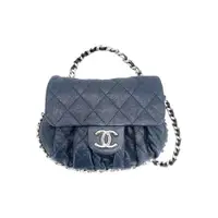 在飛比找ETMall東森購物網優惠-二手品 Chanel 銀雙C羊皮鍊條滾邊斜背包(深藍)