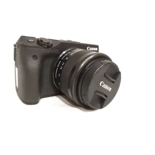 Canon EOS M3 微單眼數位相機    180° 翻轉 LCD