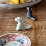 Edokko Dinosaur White & Red Tyrannosaurus Chopstick Rest Made in Ja From Japan
