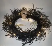 Pottery Barn Skeleton Skull Wreath Halloween Light Up Vines 18" NEW