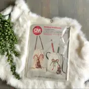 Vintage 1983 Columbia Minerva Stitchery Ornaments Christmas Mice Gift Bags 7488