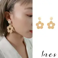 在飛比找momo購物網優惠-【INES】韓國設計法式復古仿藤編花朵造型夾式耳環 耳夾(無