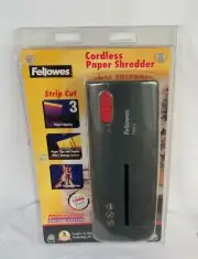 Vintage Powershred P3005 Fellowes Cordless Paper Shredder NEW