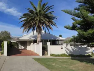 科茨洛海灘之家Cottesloe Beach House