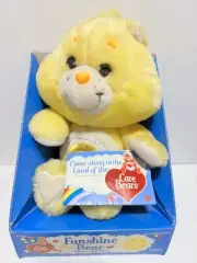 Vintage 1984 Kenner Funshine Care Bear NOS 61530
