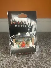 DEC WD Animation Studio Pixar Gate Turning Red LE 250 Disney Pin