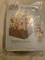 VTG Columbia Minerva Plastic Canvas Kit "FLORAL GARDEN TISSUE BOX COVER"