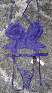 VS Strappy Lace crotchless Open Bk teddy brand NEW SIZE Medium Purple