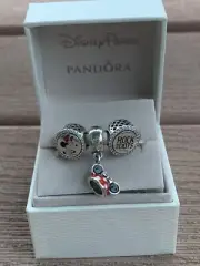 Disney’s Minnie Mouse “Rock The Dots” Set By Pandora Charms