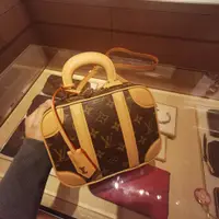 在飛比找蝦皮購物優惠-二手 LV M44804 Mini Luggage BB 最