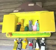 Manhattan Toy House Sweet House Theatre Stage With Finger Puppets