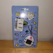 Vintage 1997 Micro Pet Virtual Pet New In Box RAISE CHICKS VARIANT