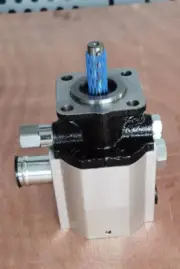 High Low Pressure Hydraulic Gear Pump 30(8) GPM CBNA-6.3/2.1 For Log Splitter，