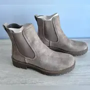 Cliffs by White Mountain Women's Mastery Chelsea Booties Size 9