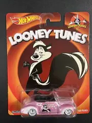 Hot Wheels '40 Ford Pepe Le Pew Looney Tunes Series #BDR81 NRFP 2013 Pink 1:64