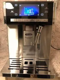 在飛比找Yahoo!奇摩拍賣優惠-最頂級的帝朗奇DELONGHI ESAM 6900, 電壓2