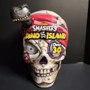 Zuru Smasher Dino Island Giant Pirate Skull Dino Surprise Brown Dino