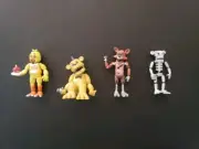 Five Nights At Freddy's 2" Vinyl Figure Set 1 Chica Foxy Golden Freddy Skeleton