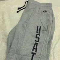 在飛比找蝦皮購物優惠-Nike USATF Cuffed Sweat Pants 