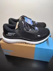 Sketchers 172085/BKW GO RUN BALANCE 3 Black/ White Women's Sz 10 - NEW