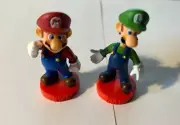 SUPER MARIO CHESS NEW REPLACEMENT PIECES LUIGI (QUEEN), MARIO (KING)