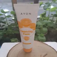 在飛比找蝦皮購物優惠-AVON一極淨洗顏泡泡.原價380