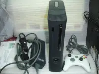 在飛比找Yahoo!奇摩拍賣優惠-【電腦零件補給站】Xbox 360遊戲主機 120G 150