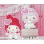 美樂蒂 日本限定 蕾絲 緞帶 坐姿 日本景品 SANRIO 三麗鷗 娃娃 絨毛玩偶 收藏 生日 禮物 情人節 FURYU