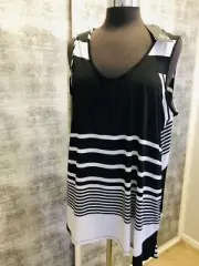 Taking Shape Plus Size Size S Women’s Tank/Single/Top/Shirt HighLow Black/White