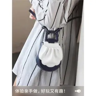 小貝殼真皮迷你編織手機包