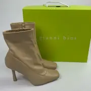 Gianni Bini McKenna Heeled ankle boots Size 8.5 Creme Zip up Pointed toe New NWT