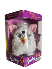 FURBY NIB 1998 Snowball White Grey Eyes Tiger Electronics 70-800 First Edition
