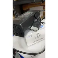 在飛比找蝦皮購物優惠-(貨到付款免運) 鋰鐵電池專用快速充電器 輸入220V 輸出