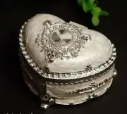 WHITE TIN ALLOY HEART MUSIC BOX : FORREST GUMP