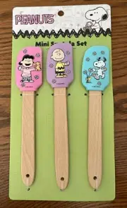 Peanuts Snoopy Charlie Brown Lucy Mini Spatula Set NEW!